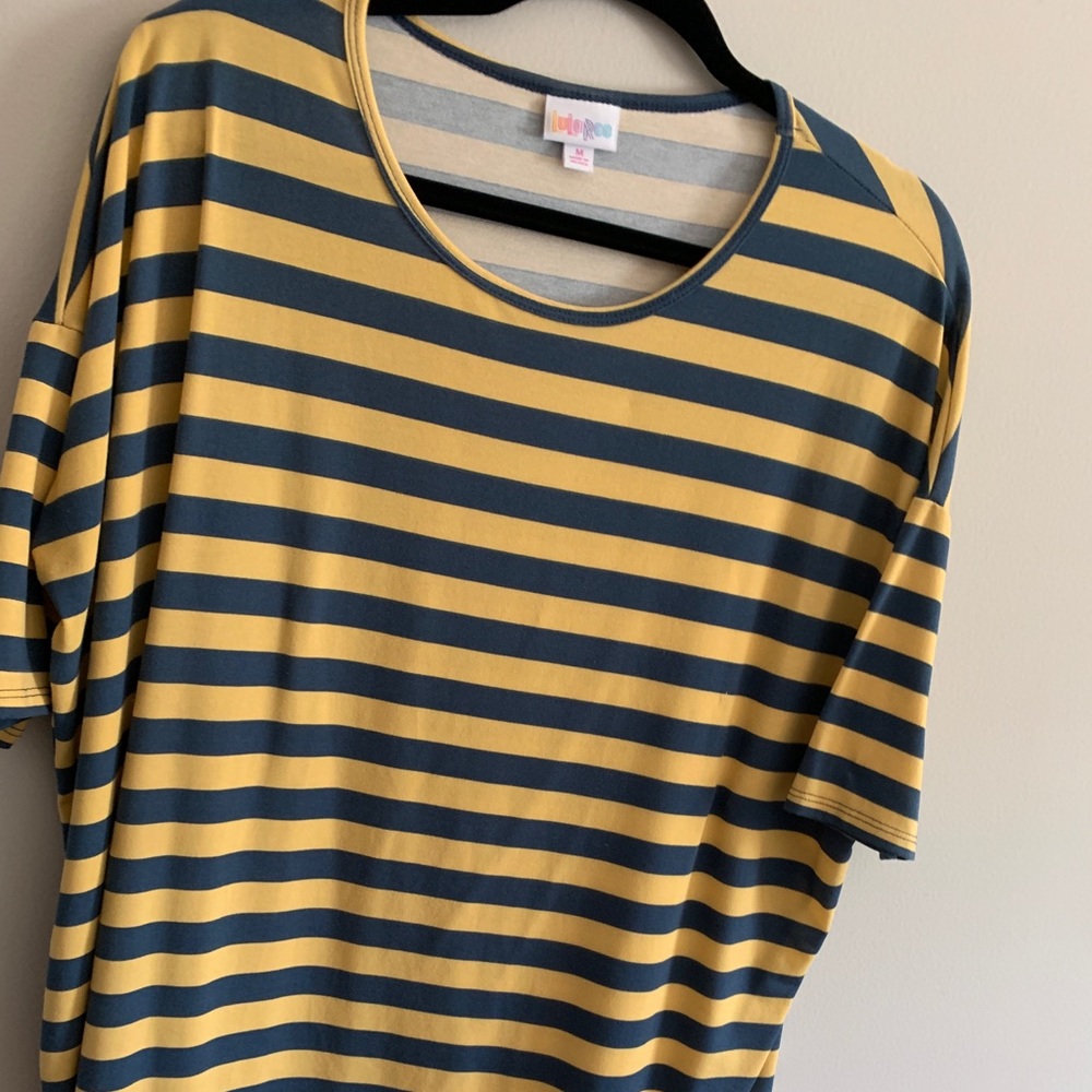 LulaRoe Irma tunic